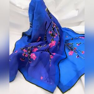 Vibrant Blue Floral VENA Women's Scarf